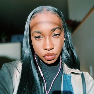 Meet your Posher, Dianna